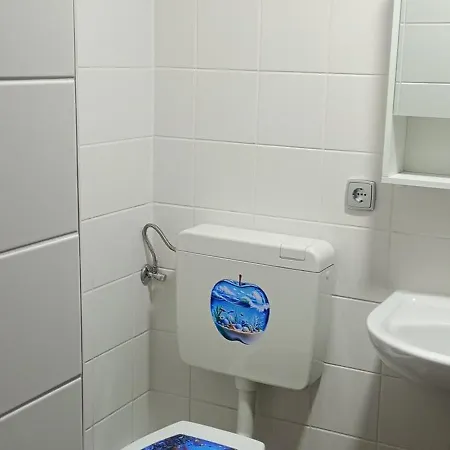 Für Max 5 Personen Eigenständiger Check In * Germersheim